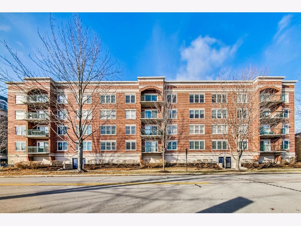 Condominiums Sold Plum Court Palatine Illinois, 104 Plum Grove