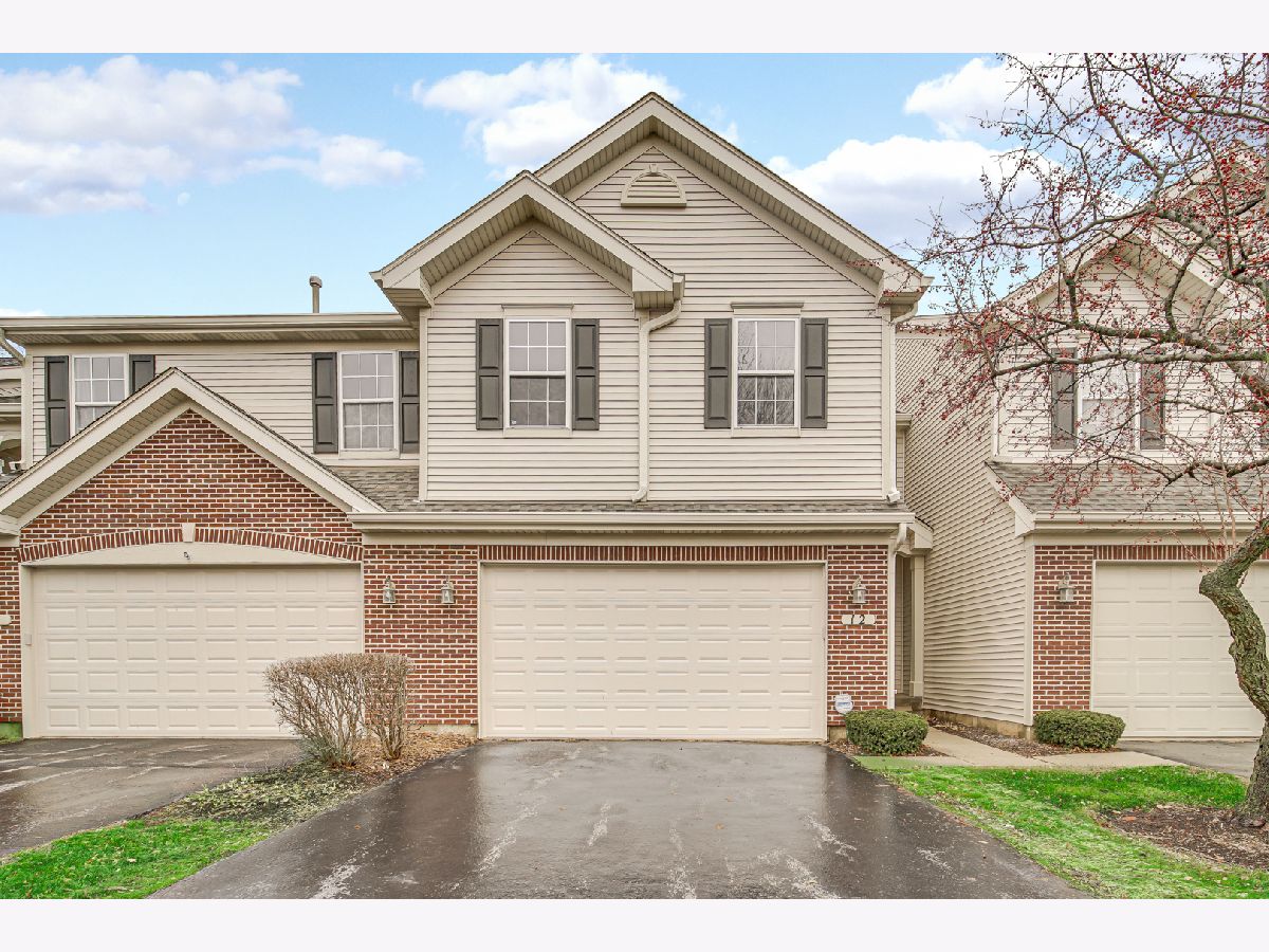 Townhomes & Homes Sold Willoughby South Algonquin Illinois, 12 Rose Hill