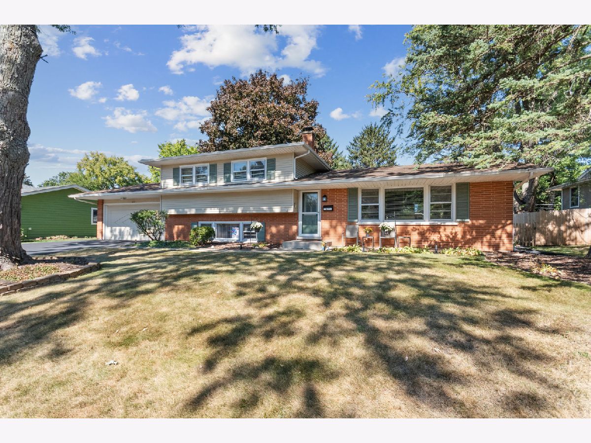 Homes Sold Moser Highlands Naperville Illinois, 417 Tupelo