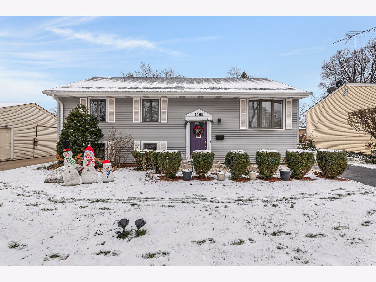 Homes Sold Hollywood Ridge Wheeling Illinois, 1405 Palm