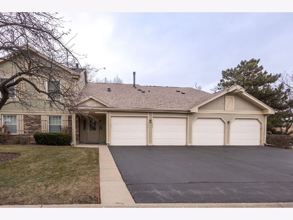 Condos & Townhomes Rented Lexington In The Park Buffalo Grove Illinois, 246 Thornapple