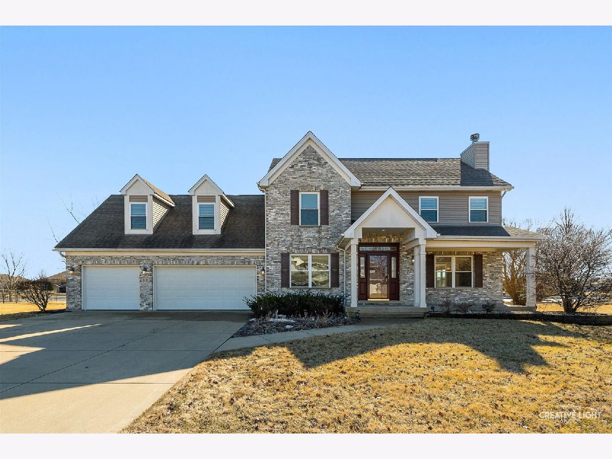 Homes & Condos & Townhomes Sold Heather Ridge Minooka Illinois, 610 Mahoney