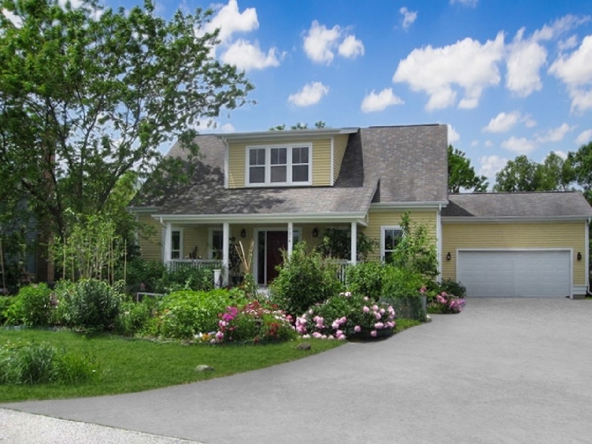 Homes & Condominiums Sold Prairie Crossing Grayslake Illinois, 1214 Prairie Orchid