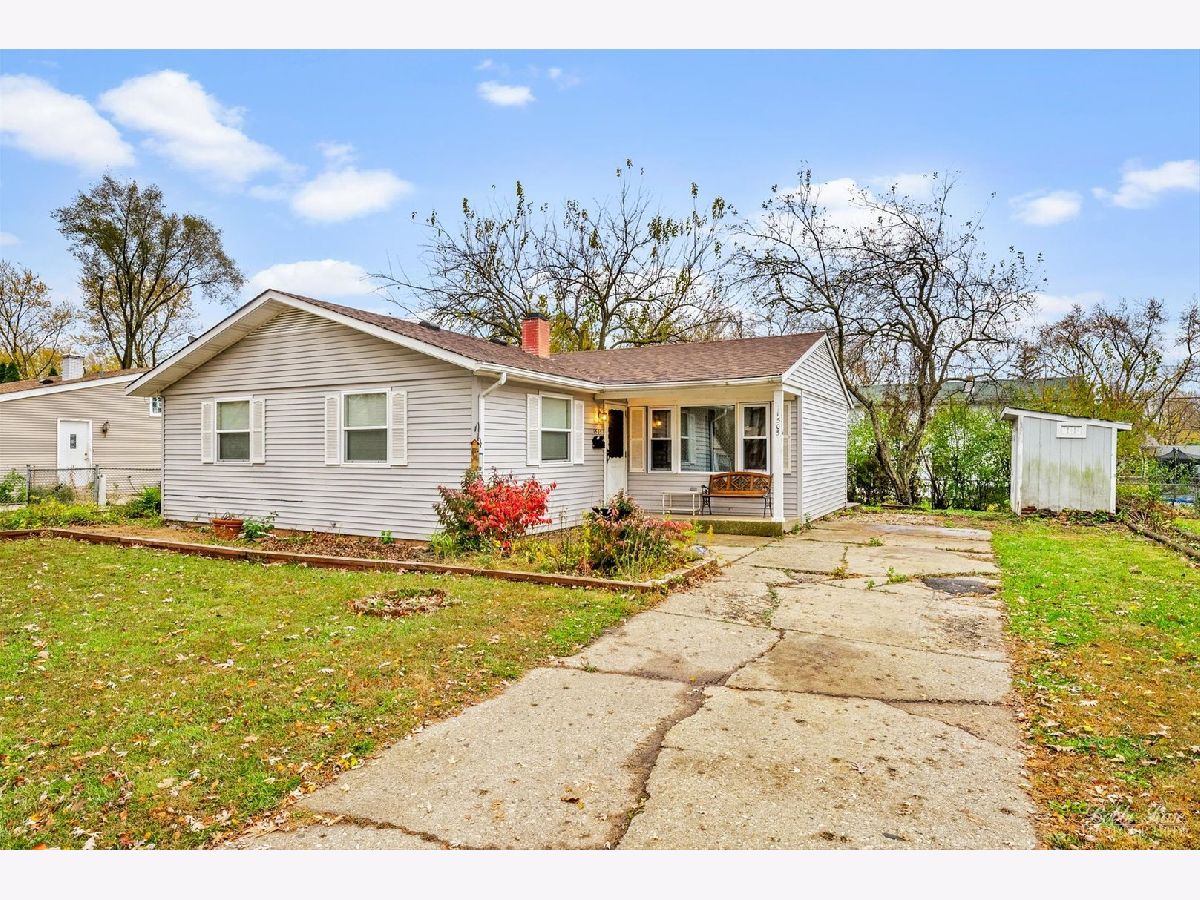  For Sale Carpentersville Illinois, 1505 Plymouth Circle