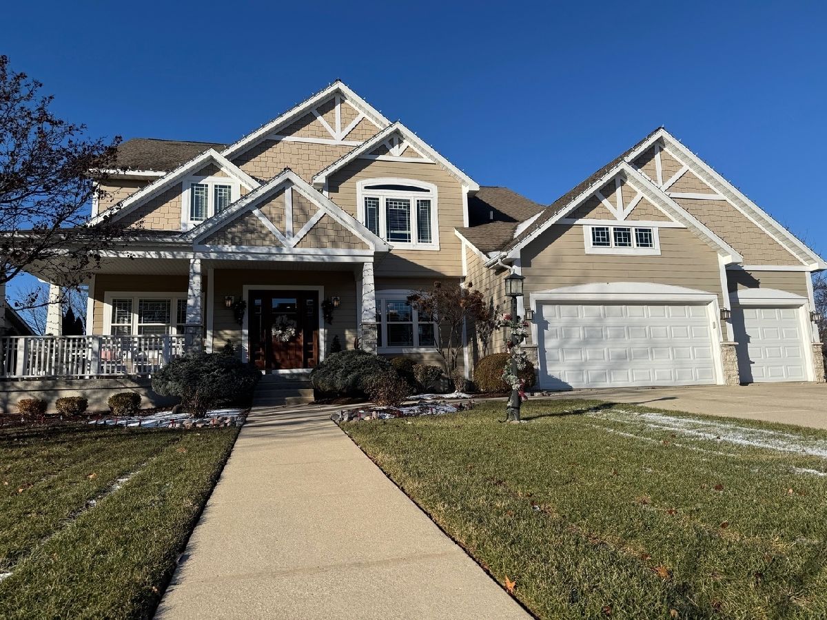 Homes Sold Chestnut Grove Champaign Illinois, 4707 Chestnut Grove