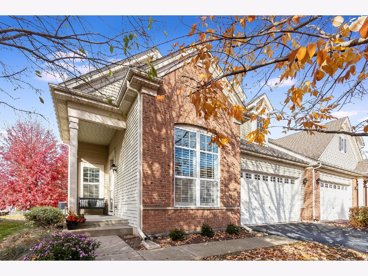 Condos & Townhomes Sold Meadowridge Villas Sugar Grove Illinois, 1182 Woodridge