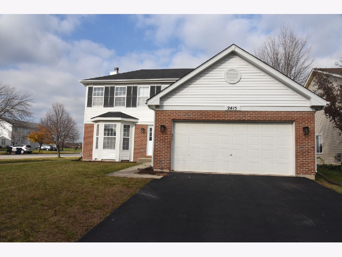 Townhomes & Condos & Homes Sold Woodlake Naperville Illinois, 2415 Eldorado