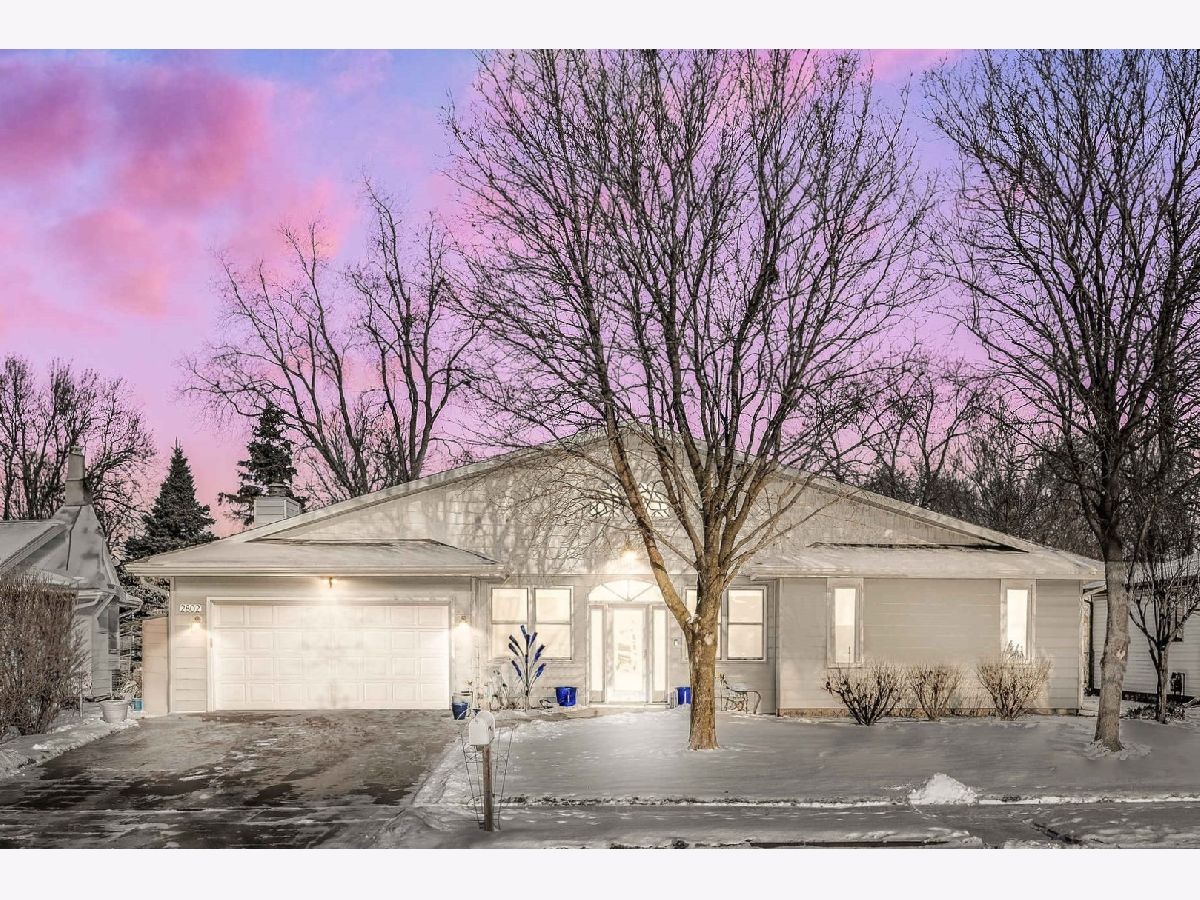 Homes & Condos & Townhomes Sold Washington East Bloomington Illinois, 2802 Wellington