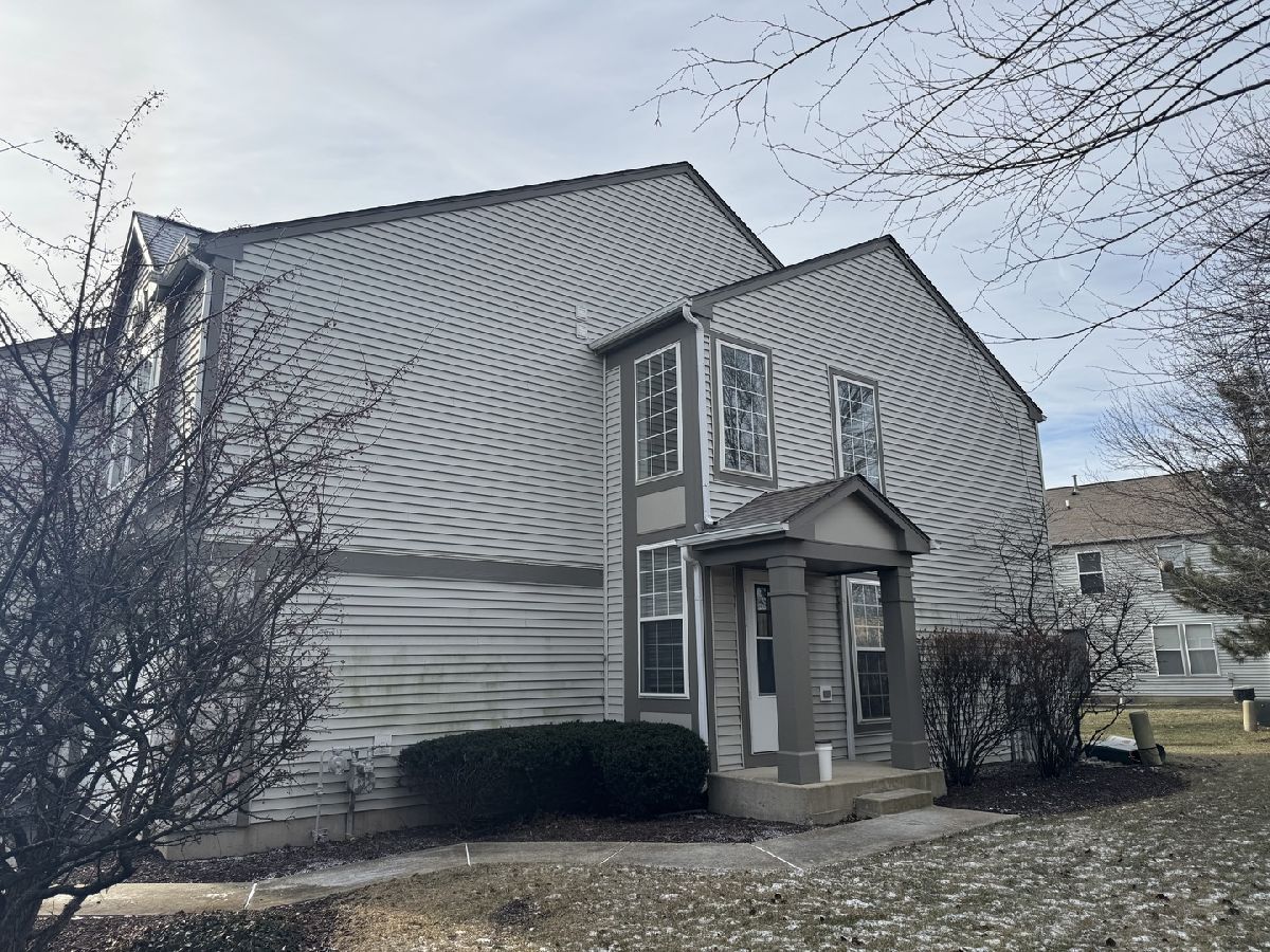Townhomes Rented Ashton Pointe Aurora Illinois, 3158 Ollerton