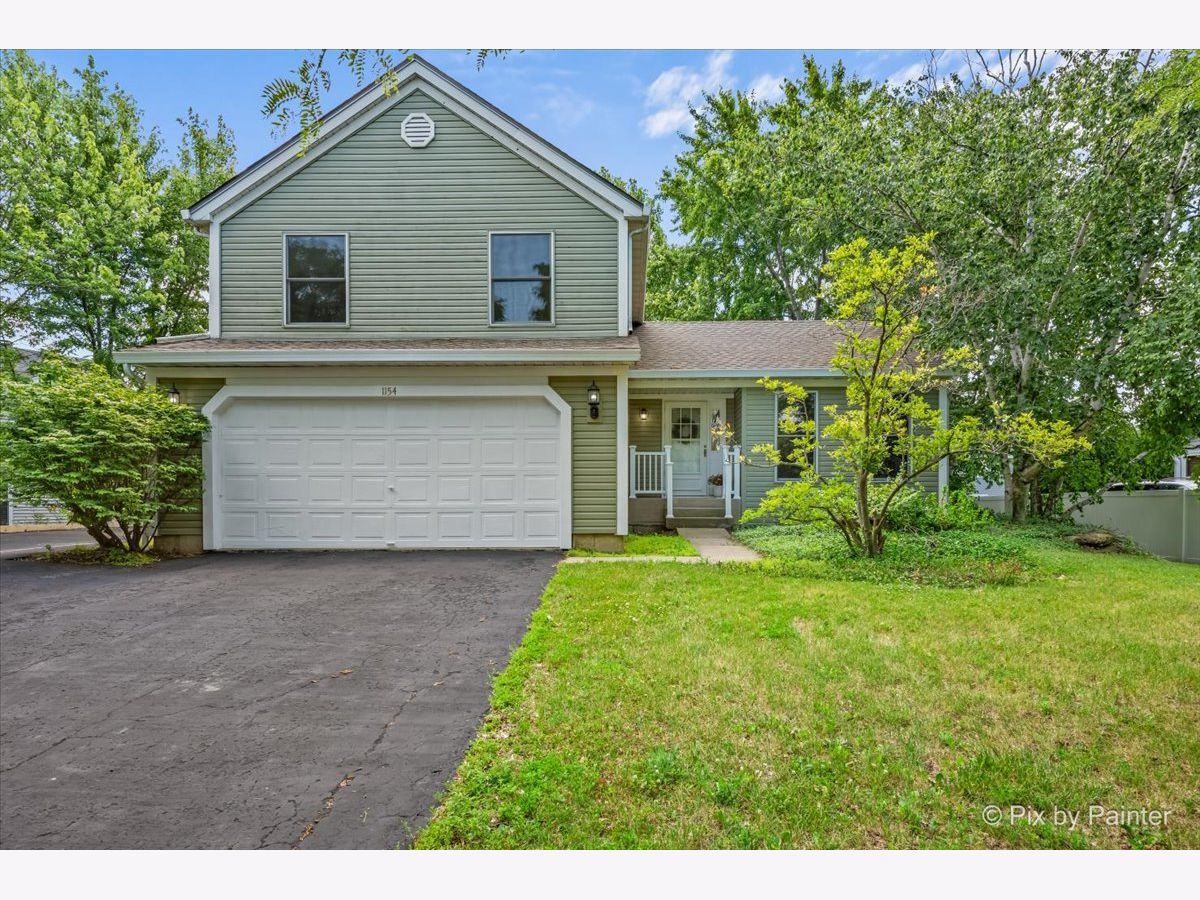 Homes Sold Sterling Estates Crystal Lake Illinois, 1154 Dovercliff
