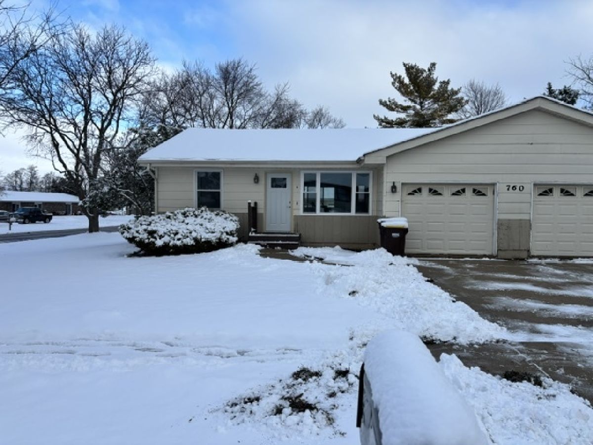  Rented Marengo Illinois, 760 W Forest