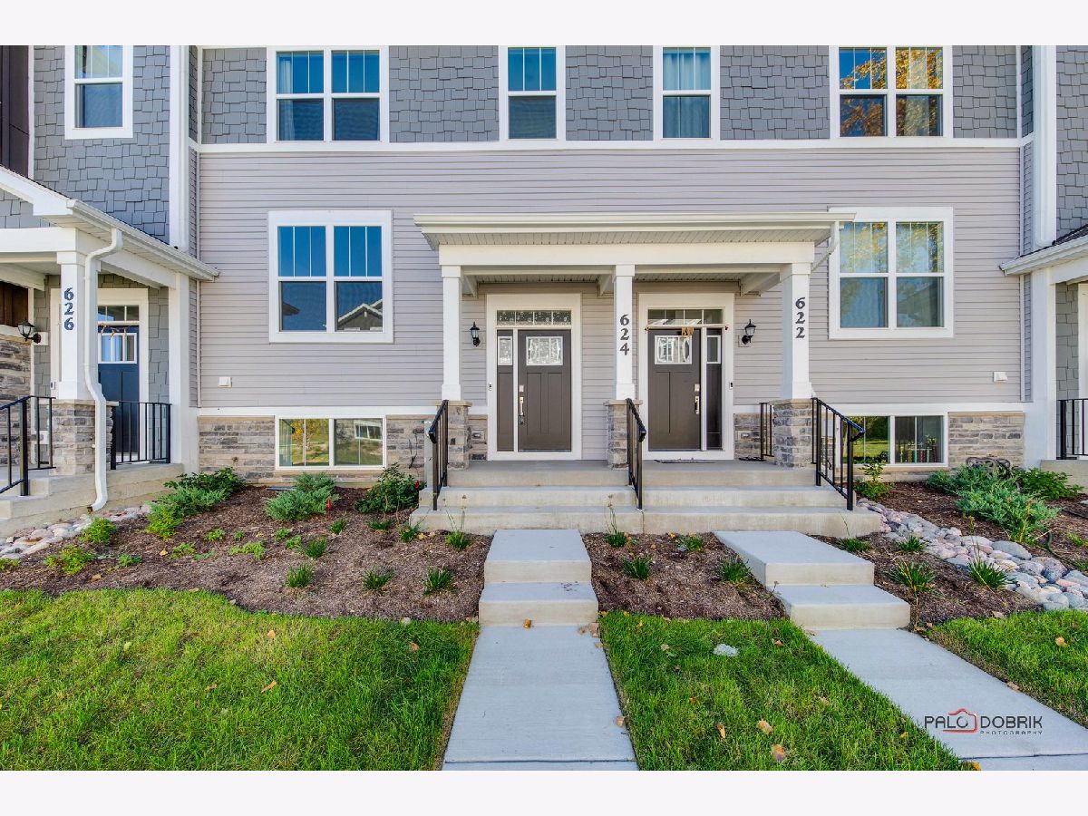 Condos & Townhomes Rented Liberty Meadows Aurora Illinois, 624 Wolverine