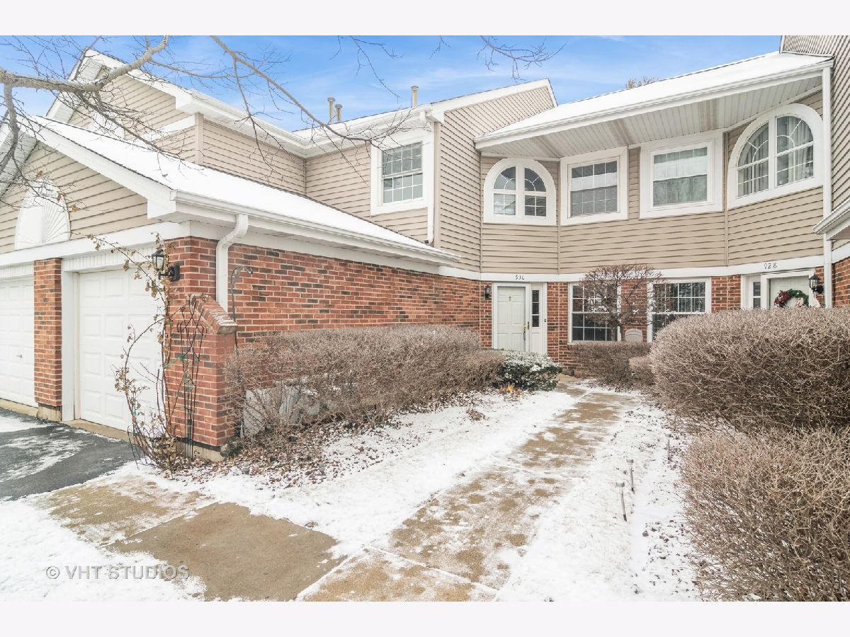 Townhomes & Condos Sold Westridge Arlington Heights Illinois, 930 Happfield