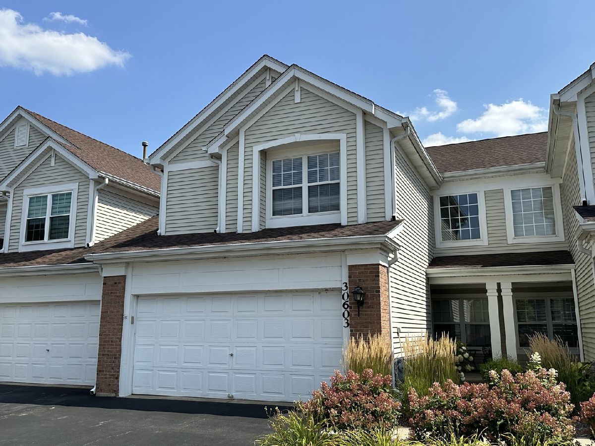 Townhomes Sold Cantera Village Warrenville Illinois, 30603 Mccormick