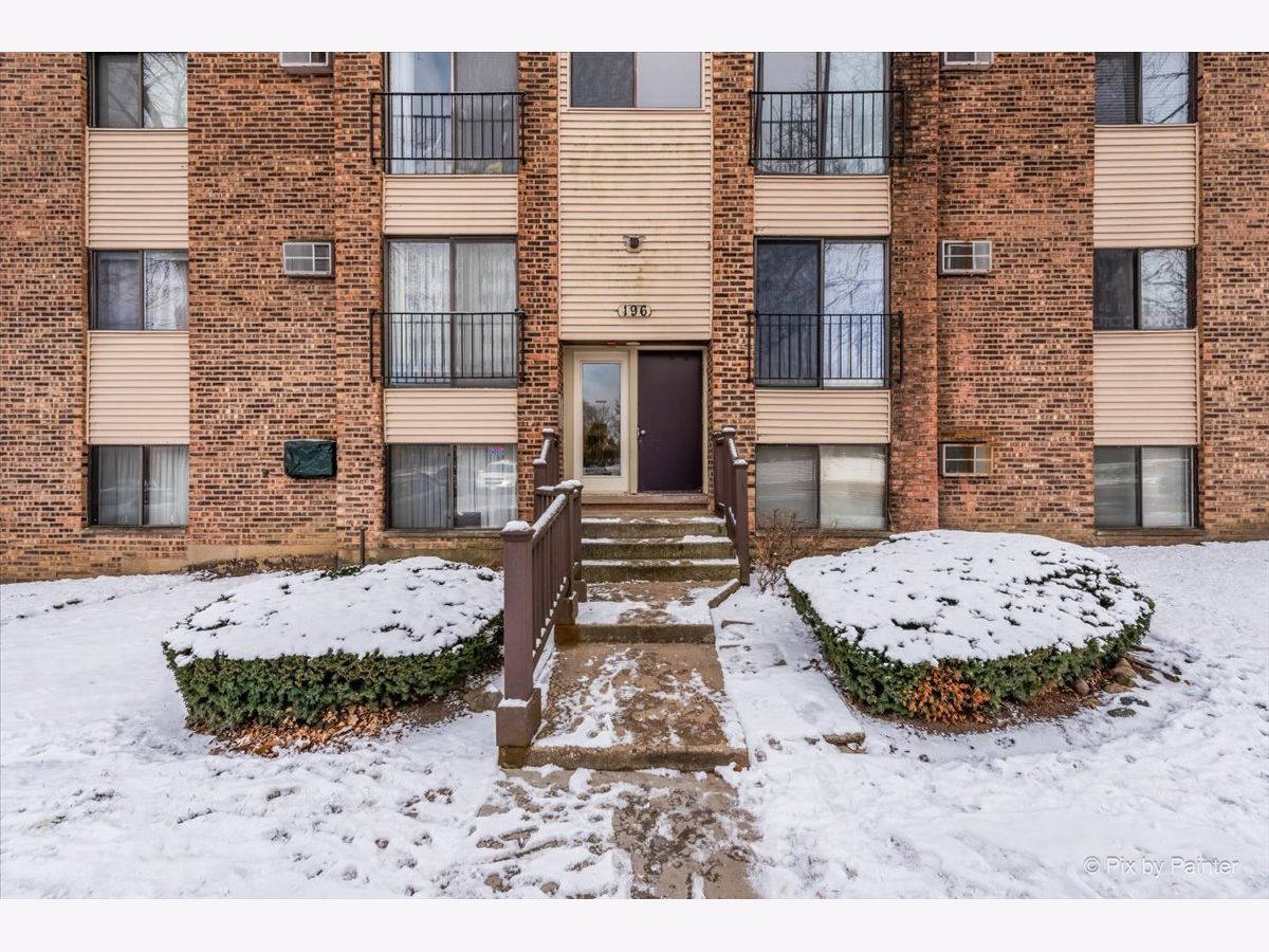 Condominiums Sold Willow Crest Glendale Heights Illinois, 196 Dunteman
