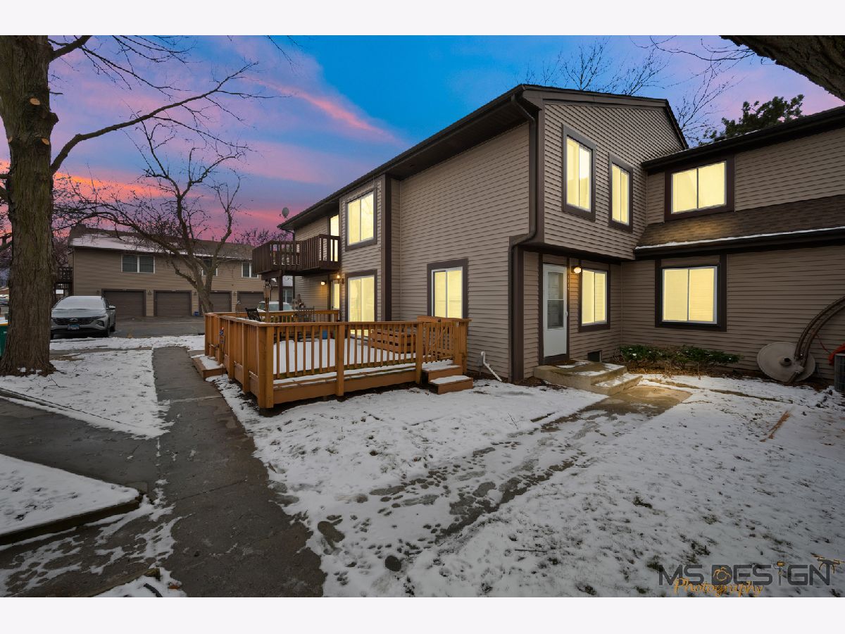 Condos & Townhomes & Homes Sold Woodgate Sycamore Illinois, 1739 Raintree