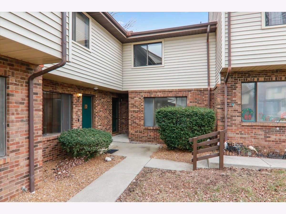 Condos & Townhomes Sold Vernon Crossing Normal Illinois, 1405 Vernon
