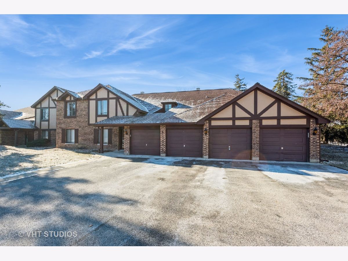 Homes & Townhomes & Condos Sold Briarcliffe Wheaton Illinois, 1652 Dover