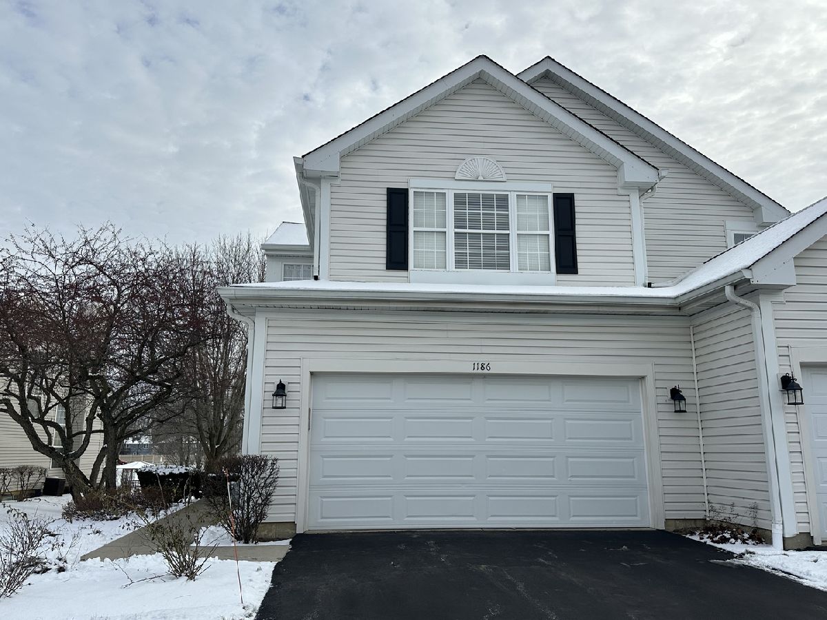 Townhomes & Condos Rented North Star Lake In The Hills Illinois, 1186 Heartland Gate