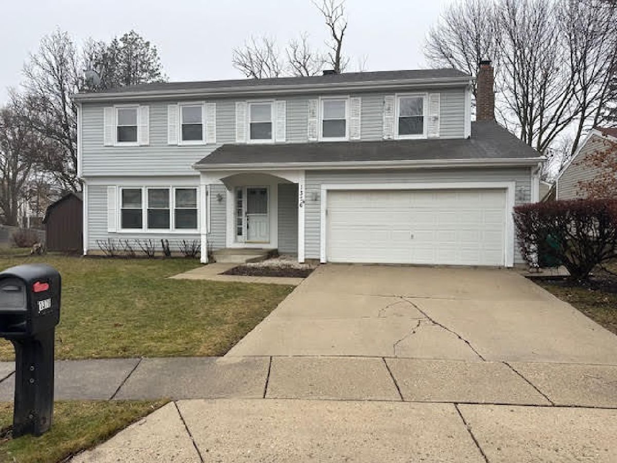 Homes Rented Strathmore Grove Buffalo Grove Illinois, 1376 Larchmont