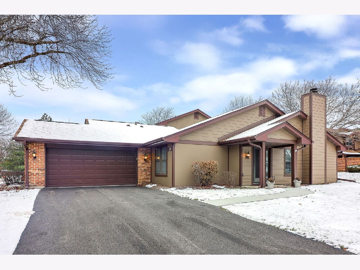 Townhomes Sold Indian Trail Westmont Illinois, 134 Indian Boundary
