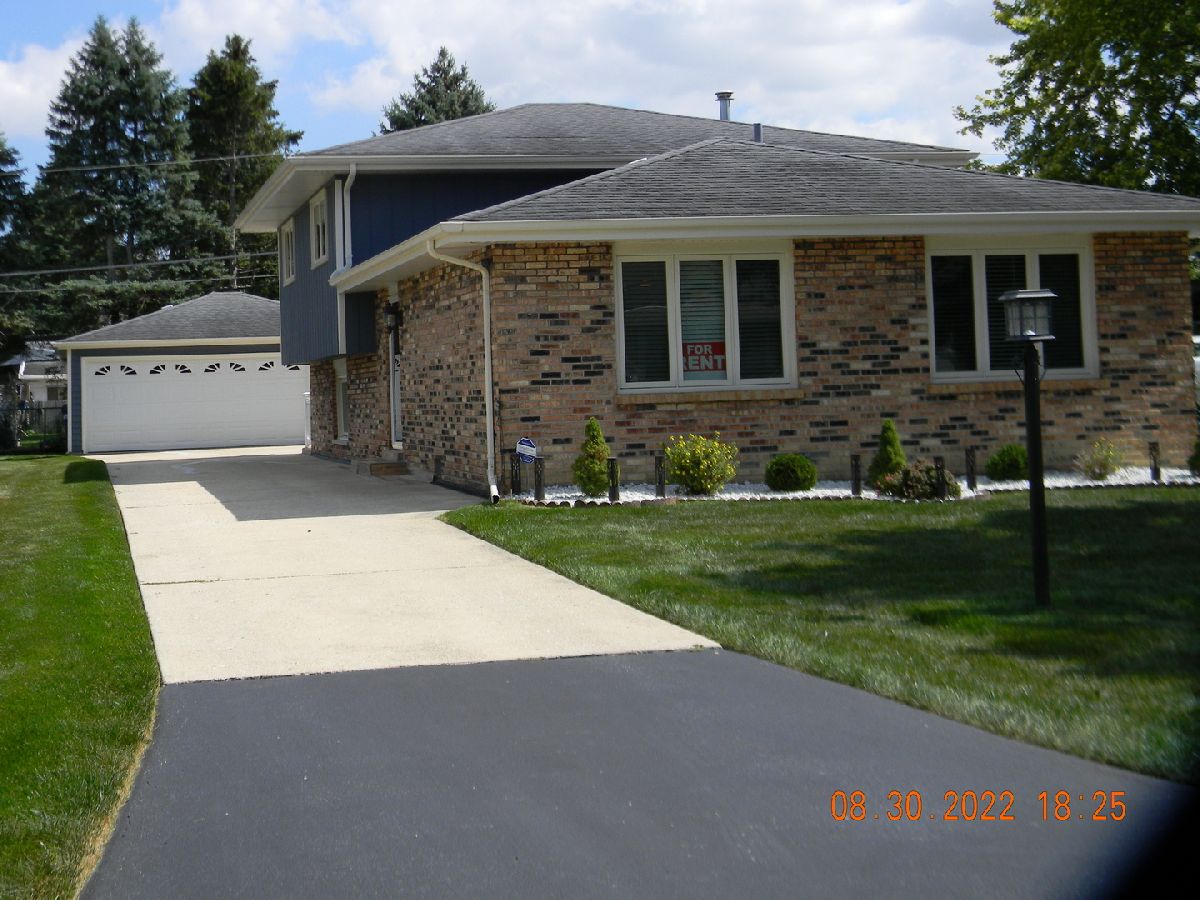  Rented Palos Hills Illinois, 10521 83