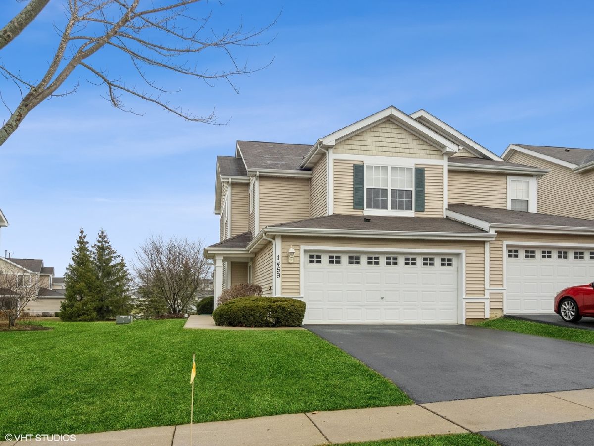 Townhomes Sold Remington Trails Round Lake Illinois, 1459 Remington