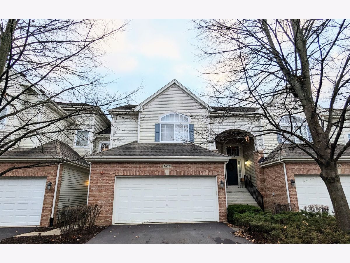 Townhomes & Condos Rented Canterbury Fields Hoffman Estates Illinois, 1874 Maureen