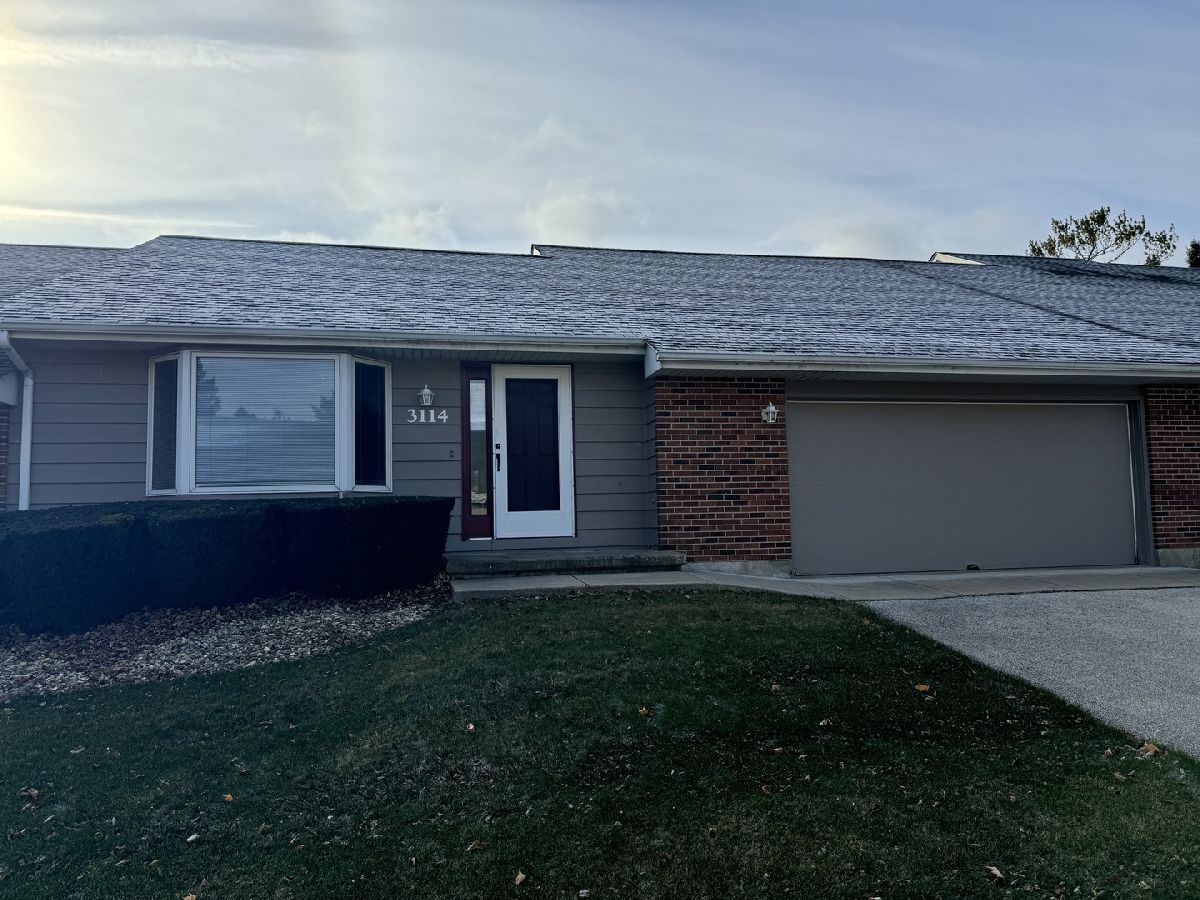 Homes & Condos & Townhomes Sold Fairway Oaks Dekalb Illinois, 3114 Fairway Oaks