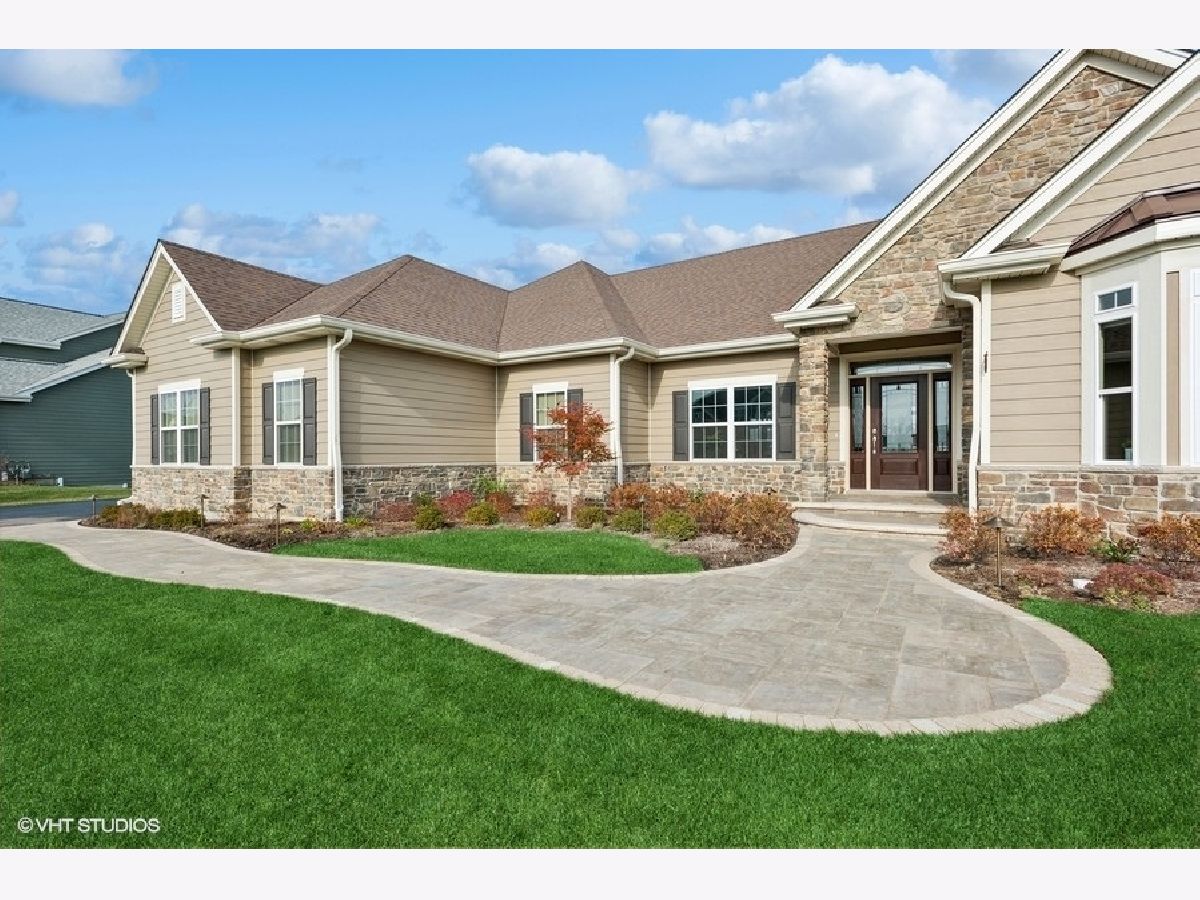  Sold Campton Hills Illinois, 4N223 Norton Lake