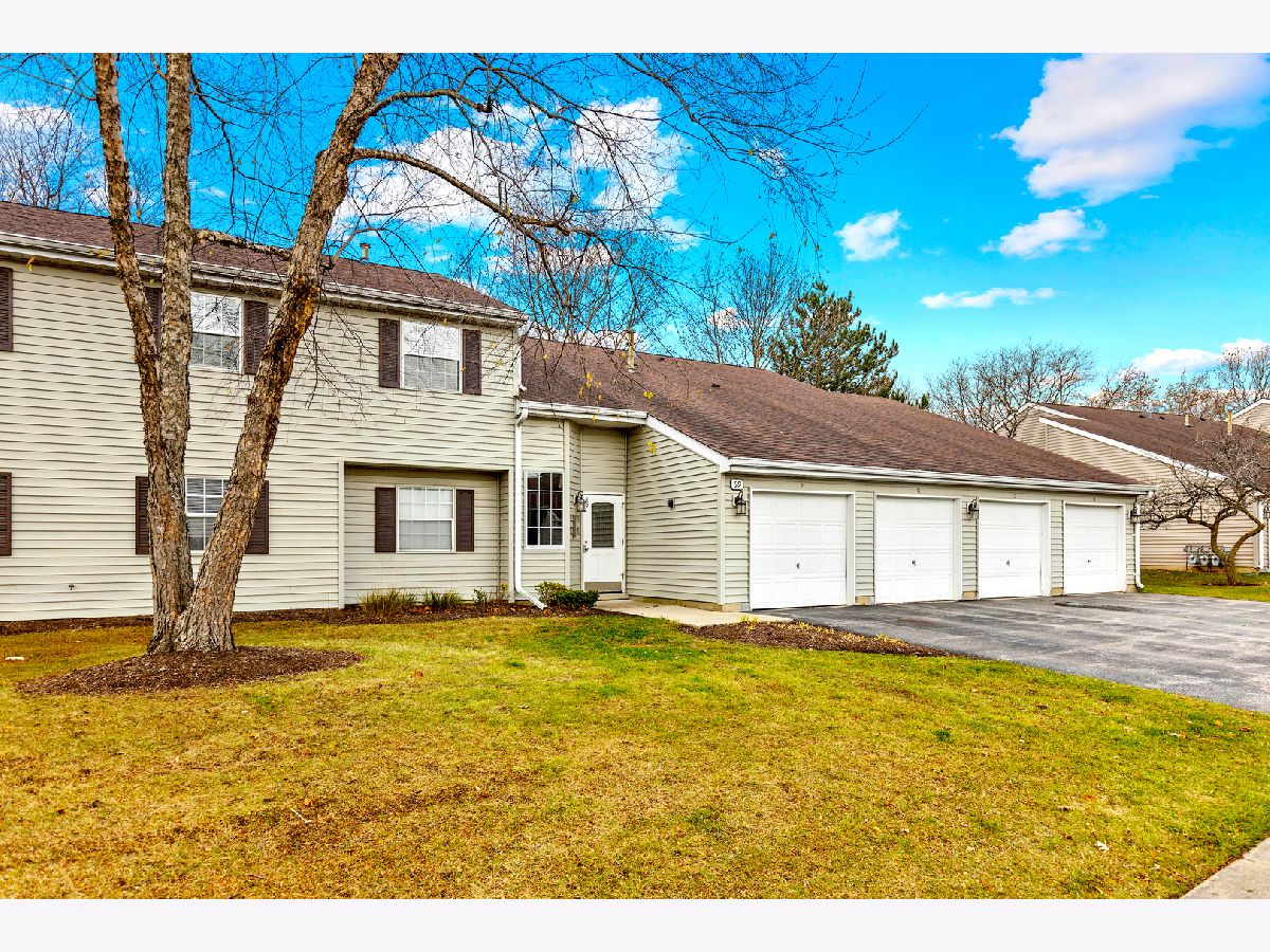 Condos & Townhomes Sold Victorian Park Streamwood Illinois, 69 Gant