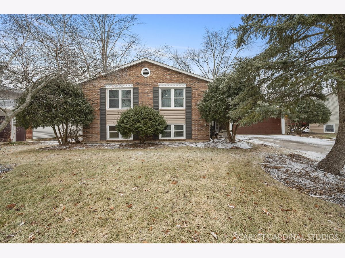 Homes & Condos & Townhomes Sold Winston Woods Bolingbrook Illinois, 430 Charlestown