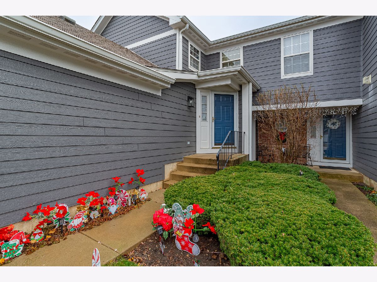 Townhomes & Condos Sold Wildwood Glen Glendale Heights Illinois, 129 Portsmouth