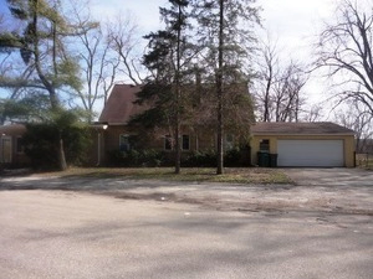  Rented Lake Villa Illinois, 36957 Granada