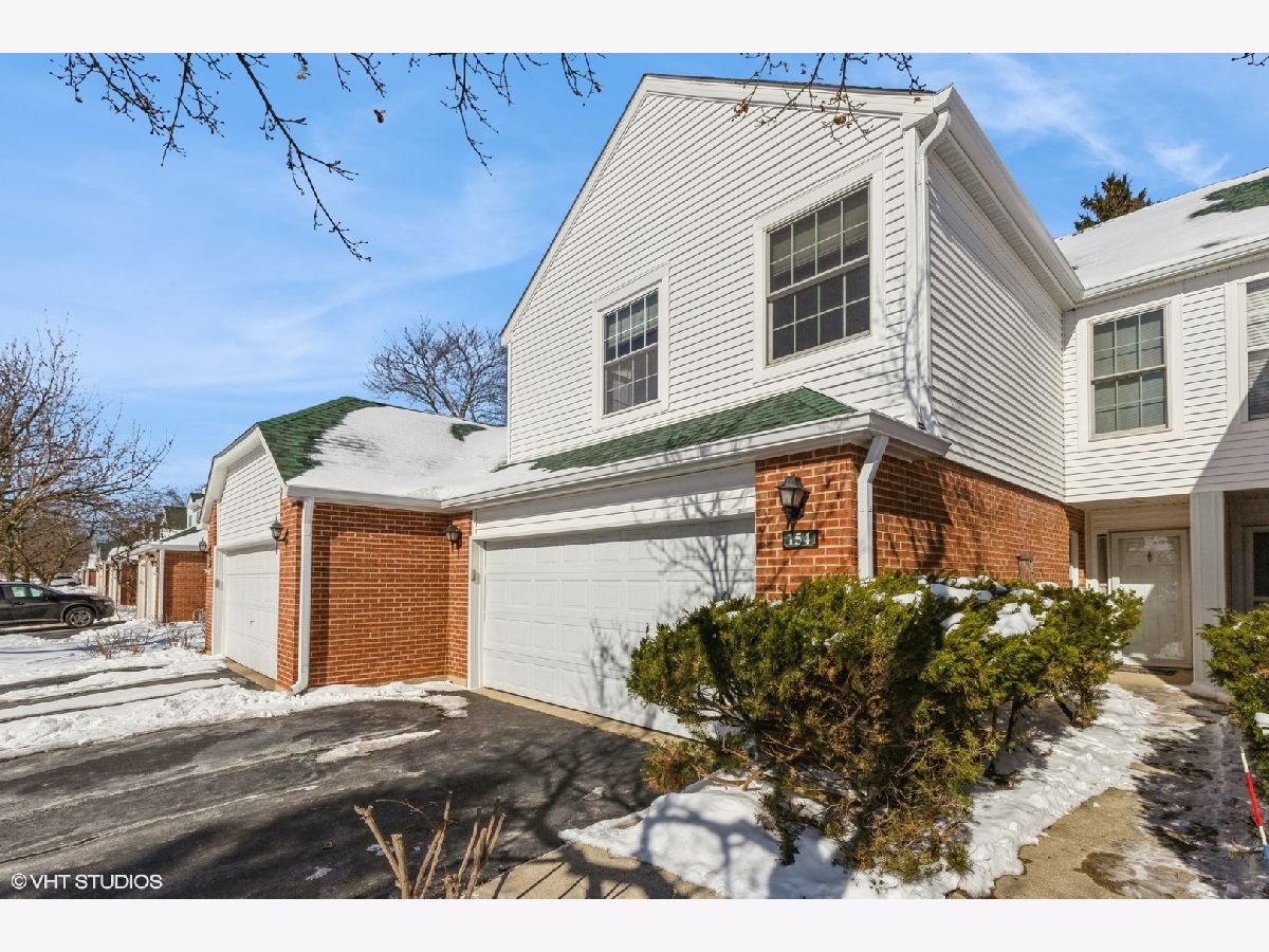 Townhomes & Condos Sold The Hamptons Lake Bluff Illinois, 154 Welwyn