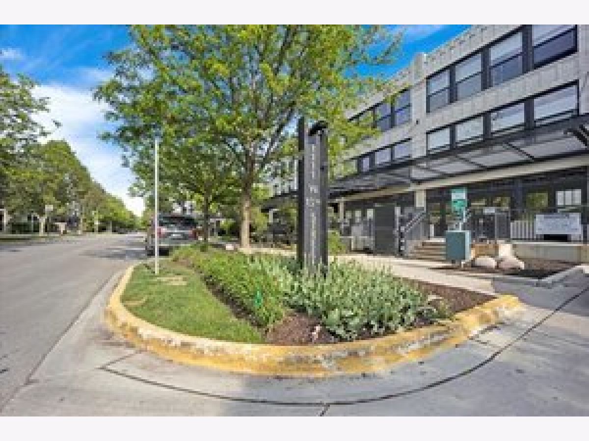 Condominiums Sold University Commons Chicago Illinois, 1111 15th