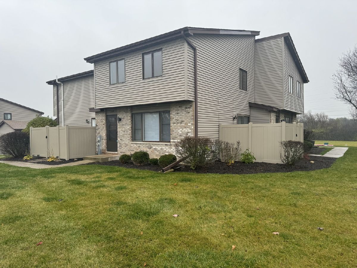 Townhomes & Condos & Homes Sold Windemere West New Lenox Illinois, 268 Circlegate