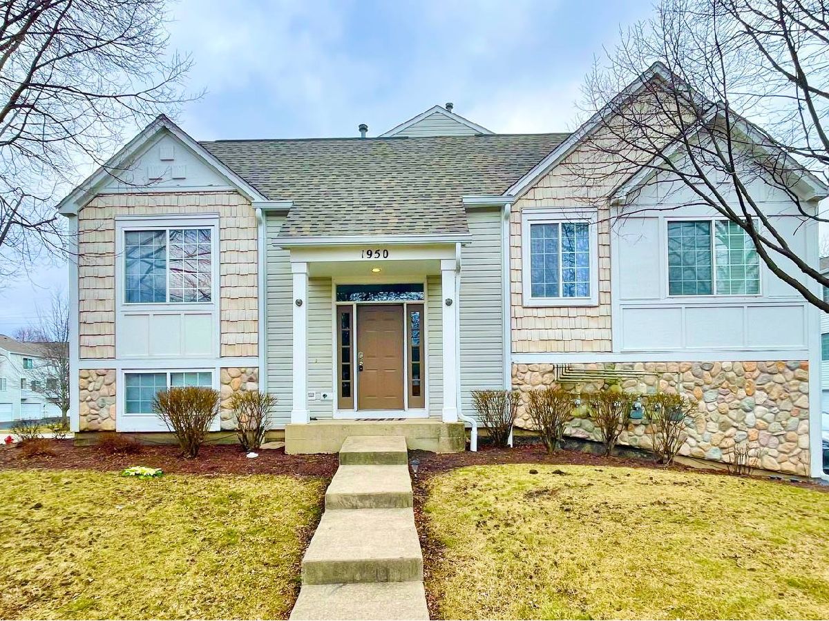 Townhomes Rented Coves Of Harbor Springs Aurora Illinois, 1950 Middlebury