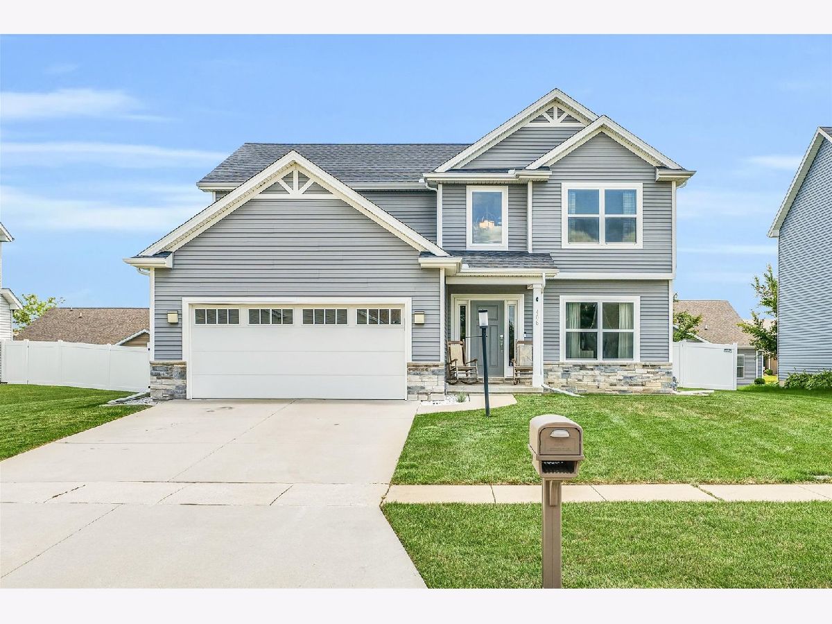 Homes & Condos & Townhomes Sold Liberty On The Lakes Savoy Illinois, 406 Capitol