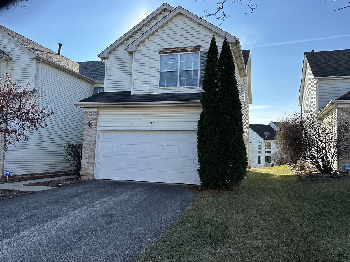 Townhomes Rented Hidden Ridge Lake In The Hills Illinois, 946 Cynthia