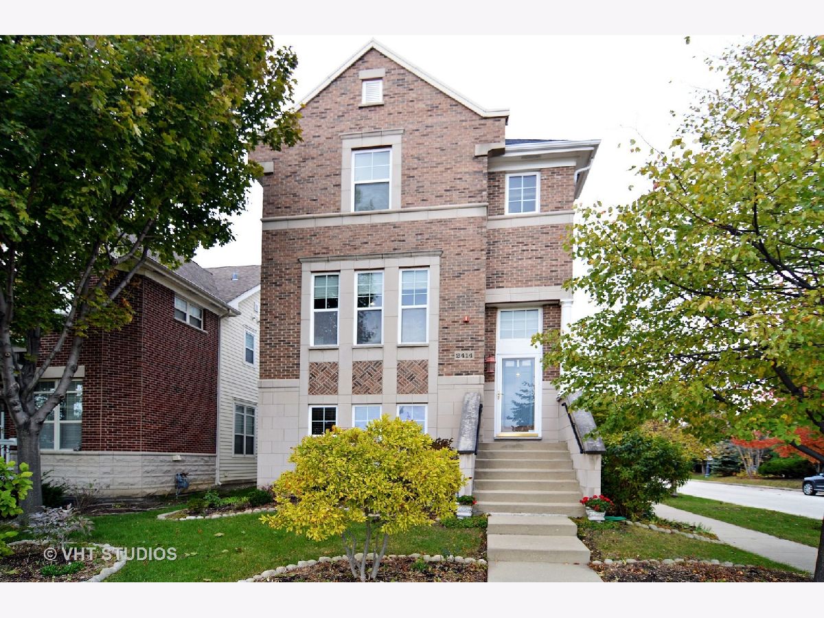 Homes & Townhomes & Condos Rented The Glen Glenview Illinois, 2414 Lake