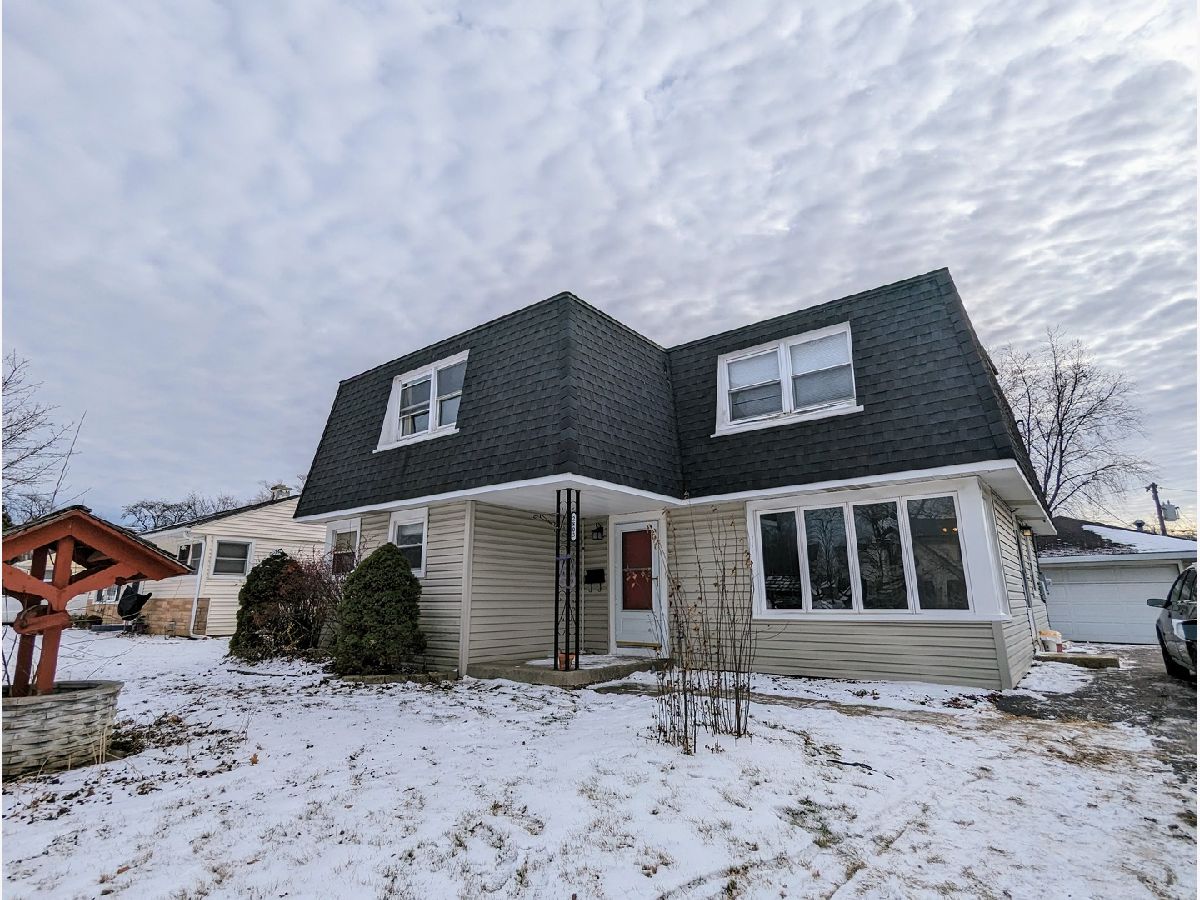 Homes Rented Kimball Hill Rolling Meadows Illinois, 2803 Campbell