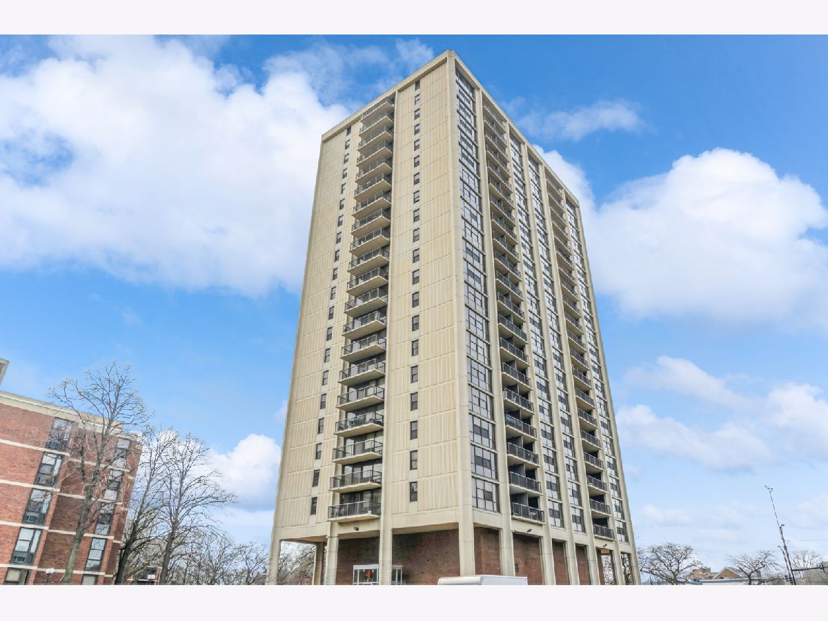 Condos & Townhomes Sold South Commons Chicago Illinois, 2901 Michigan