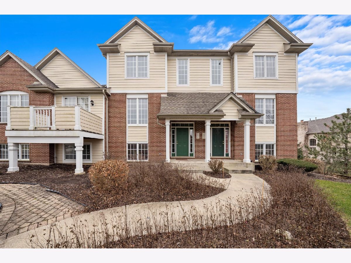Townhomes & Homes Rented Colette Highlands Orland Park Illinois, 15638 Scotsglen