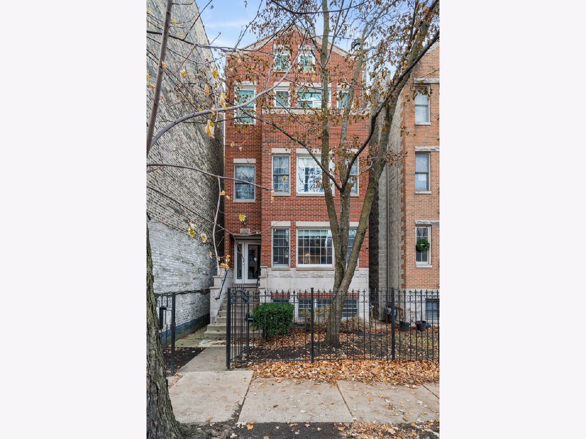 Condos & Townhomes & Homes Sold Roscoe Village Chicago Illinois, 2906 Damen