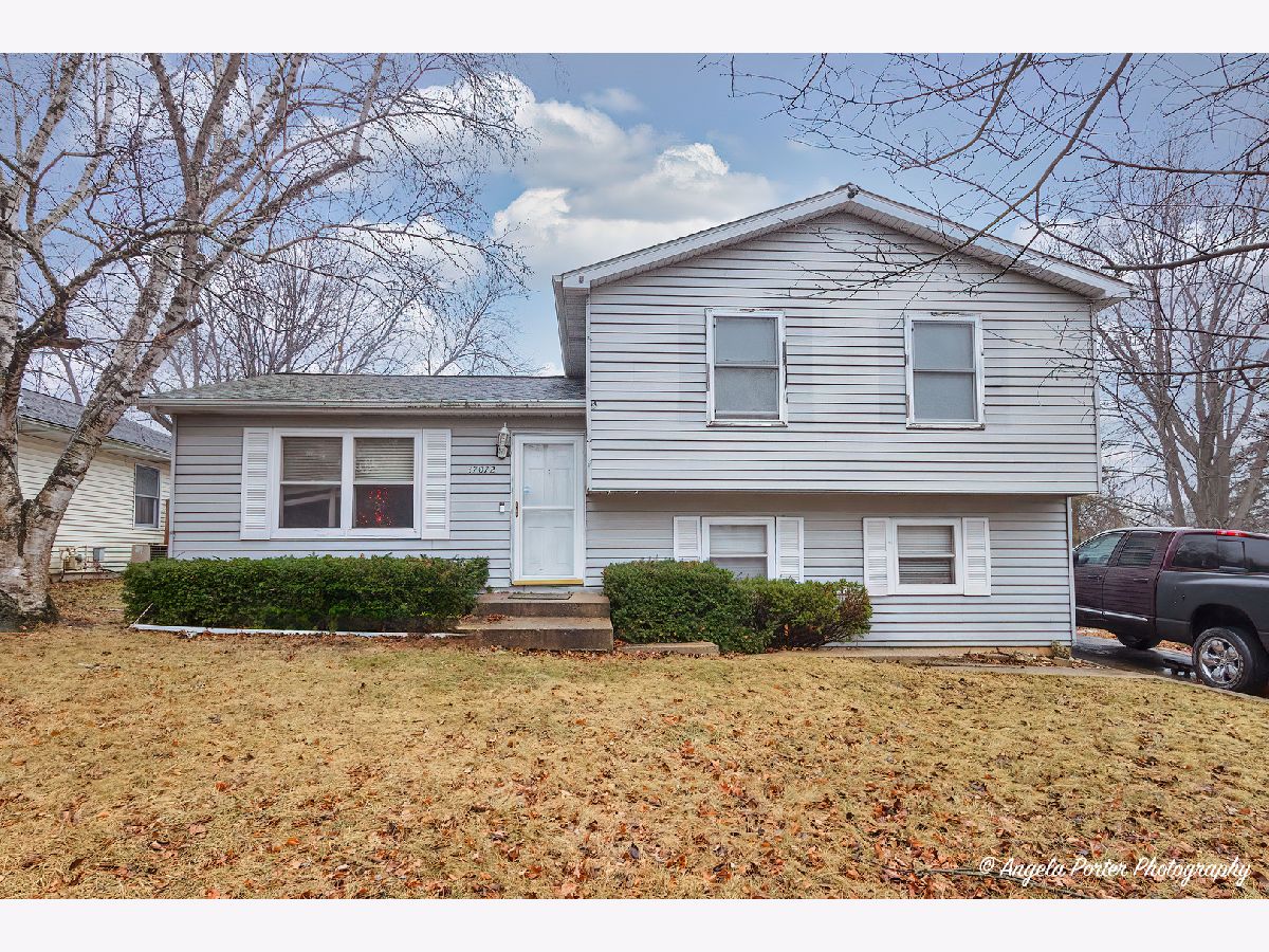 Homes & Condos & Townhomes Sold Fox Lake Hills Lake Villa Illinois, 37072 Avon