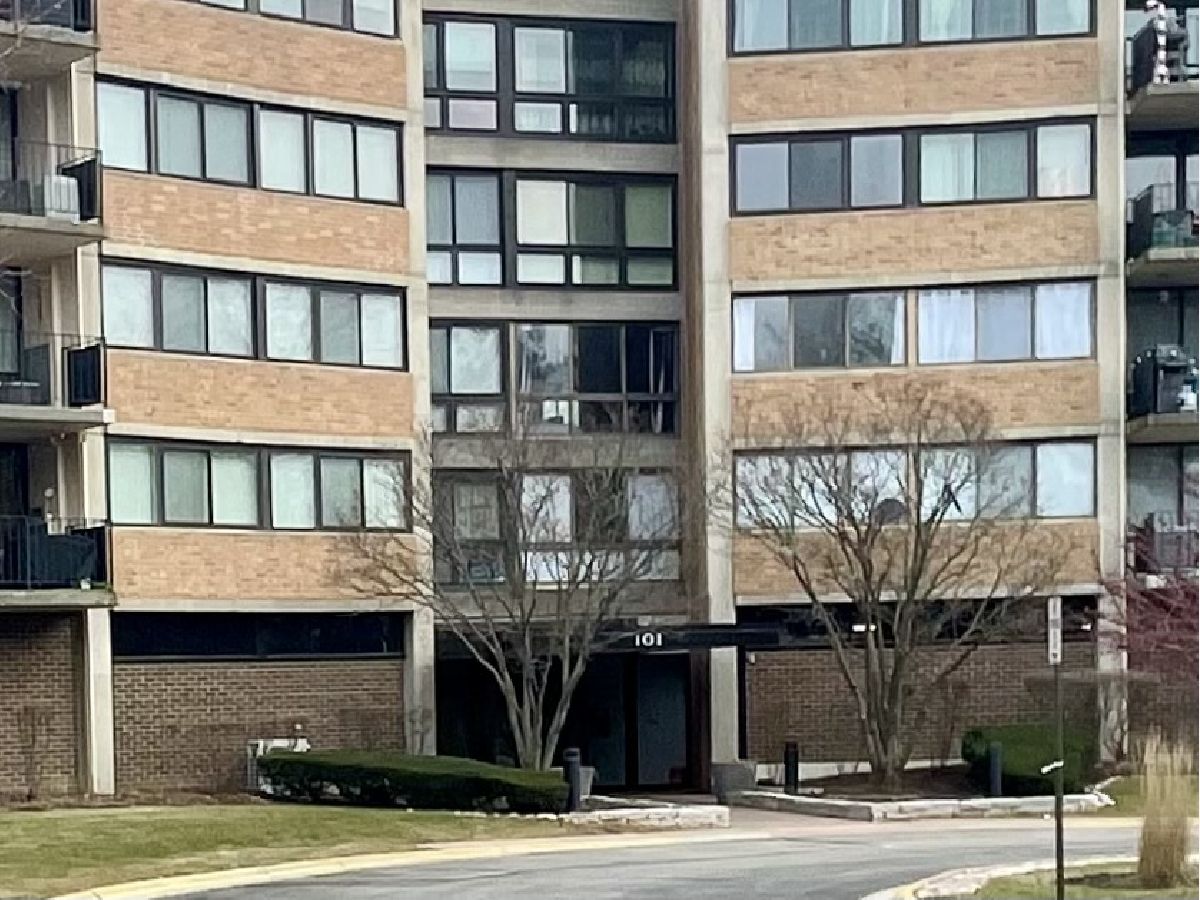 Condominiums Sold Bar Harbour Schaumburg Illinois, 101 Bar Harbour