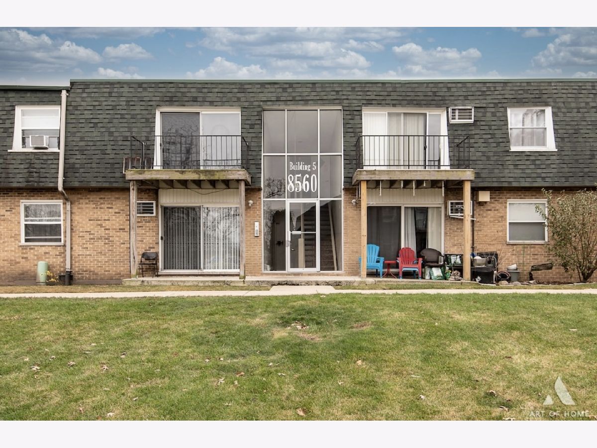  Rented Palos Hills Illinois, 8560 102nd