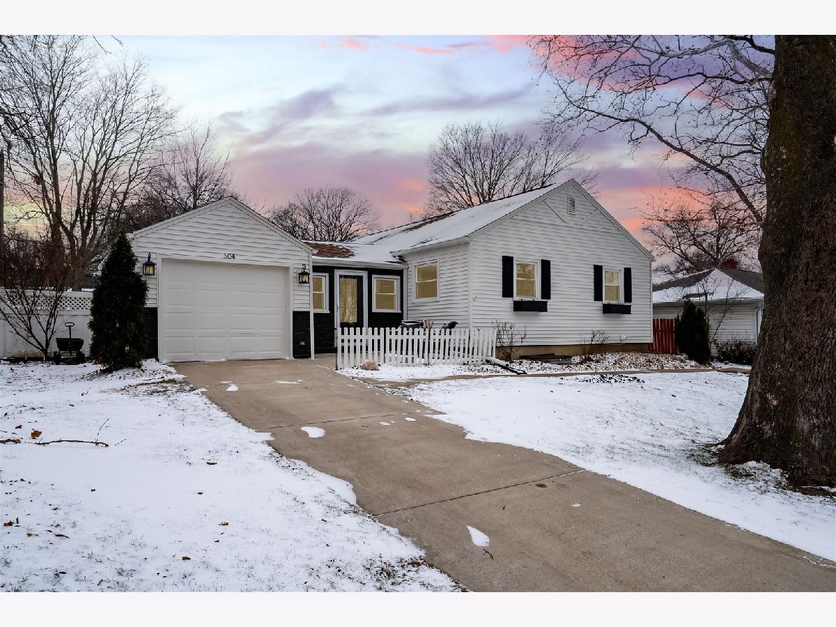 Homes & Condos & Townhomes Sold Davis Addition Bloomington Illinois, 504 Colton
