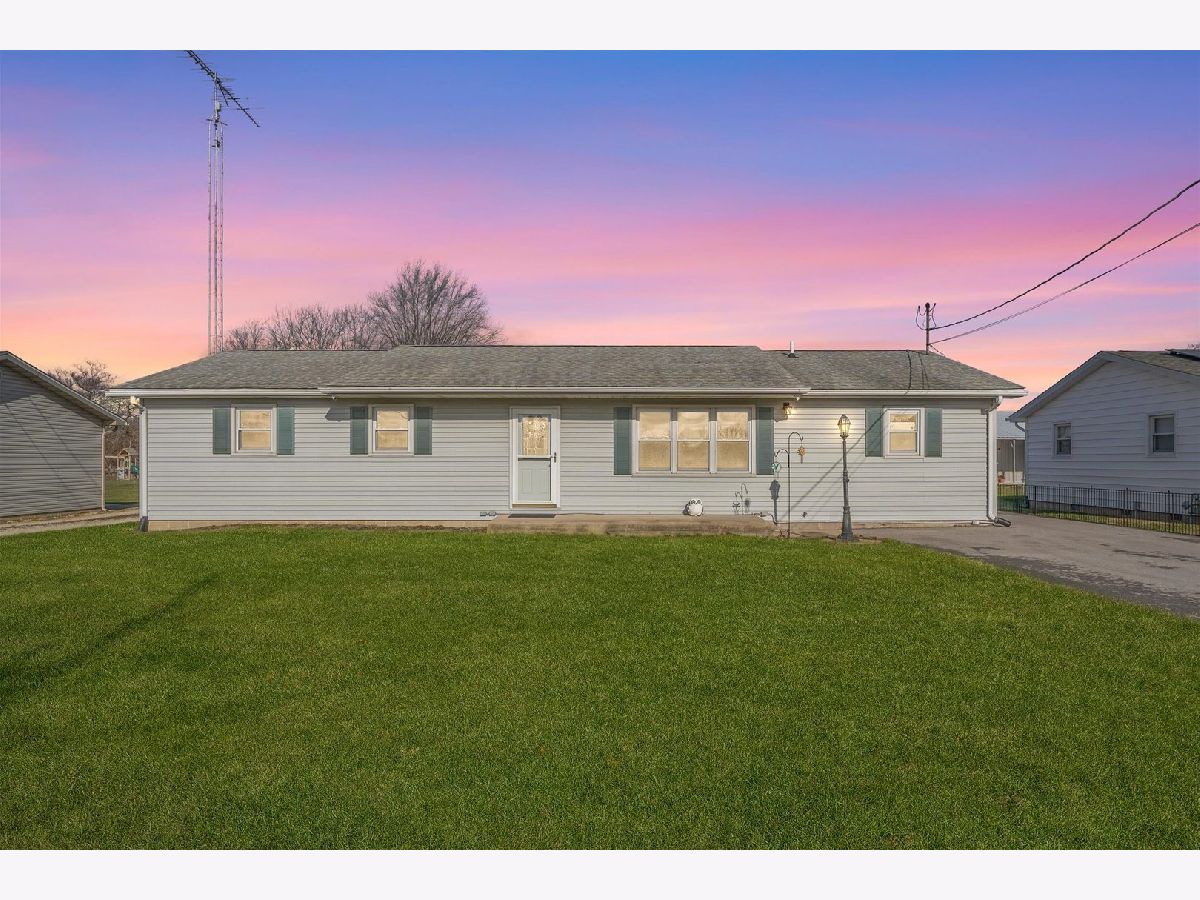  Sold Paris Illinois, 803 Blackburn